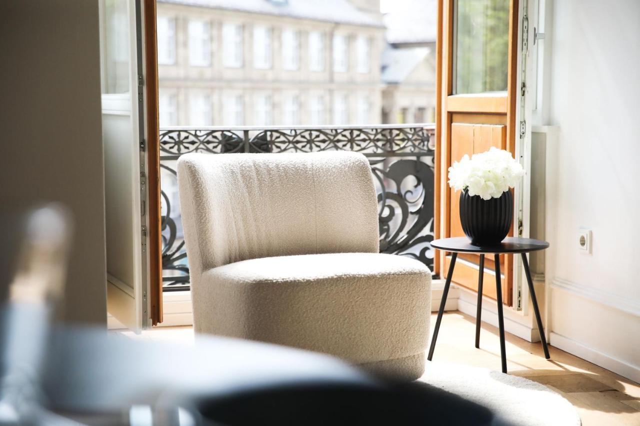 Palais Passy~Design Suite Mit Ausblick Im Zentrum فيسبادن المظهر الخارجي الصورة